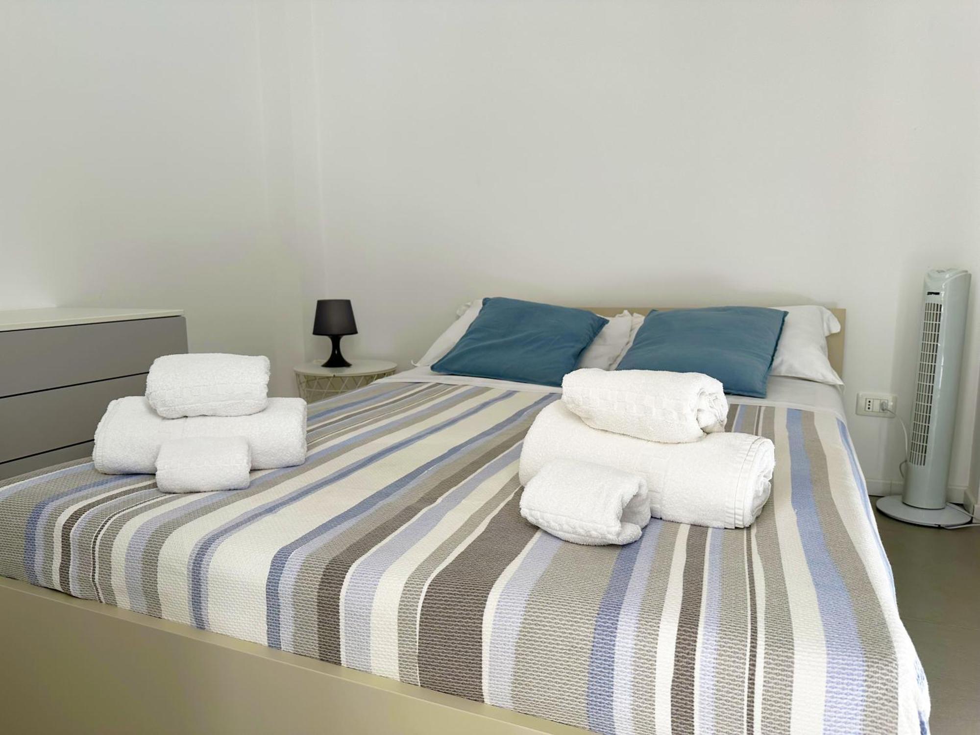 Portosalvo Holiday House Villa Marina di Ragusa Eksteriør bilde